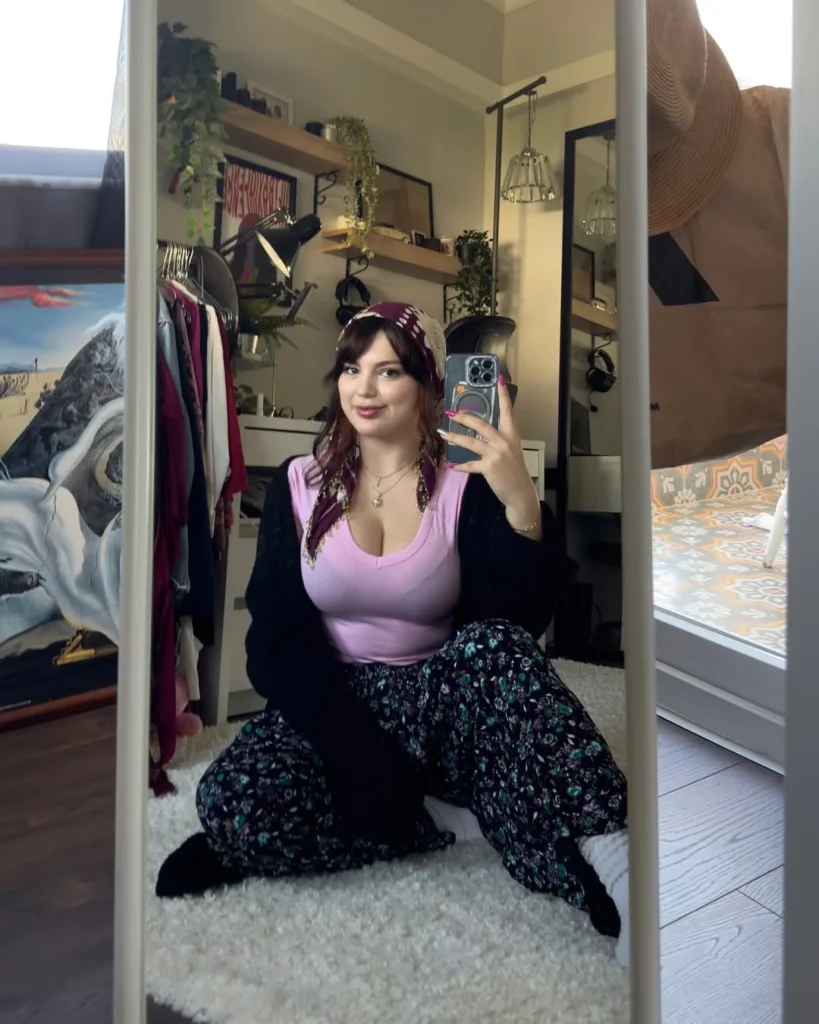 Süt Onlyfans (Acnoctem) Onlyfans Fotoğrafları 2